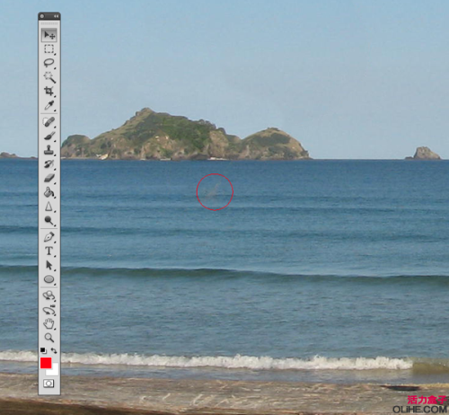 图12：Photoshop CS5内容识别去除多余路人
