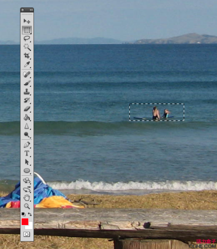图17：Photoshop CS5内容识别去除多余路人