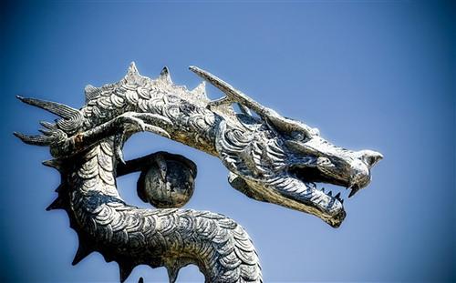 图9：微软龙年Win7主题下载