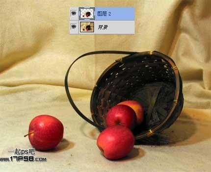 图10：PS为热吻中的情侣换个月光场景