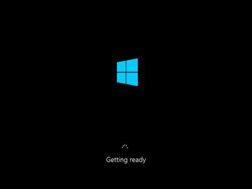 Windows 8.1安装截图：载入画面